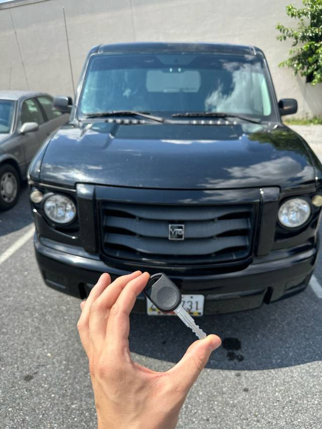 Key being cut for a Honda Element